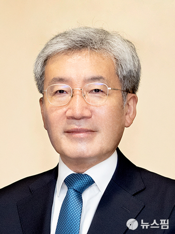 [신년사] 고승범 “빅테크·핀테크 혁신과 경쟁 선도하도록 뒷받침, 흐트러짐 없이 금융안정 유지”