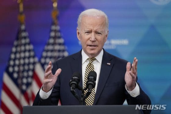 바이든, SEC 암호화폐 정책 때문에 대선 패배 가능성 – 마크 큐반 경고