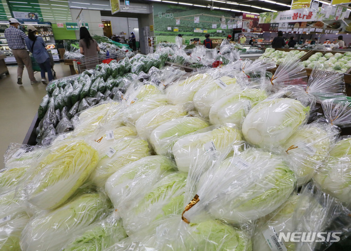 한은 물가 전망, 사상 첫 5%대 나오나