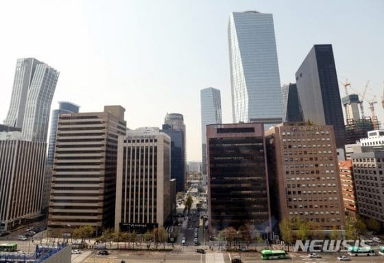 9달째 “셀코리아”…외국인, 4월 국내서 5년만에 최대 ‘팔자’