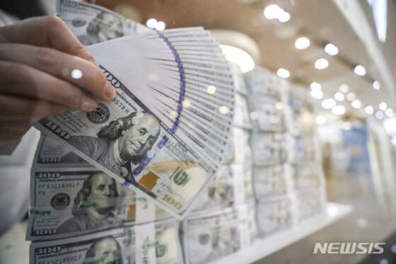 해외송금, 사전신고에서 사후신고로…신외환법 이달 중 윤곽