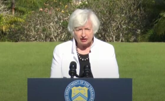 옐런 “연준 지지…인플레 절반은 에너지 가격 때문”