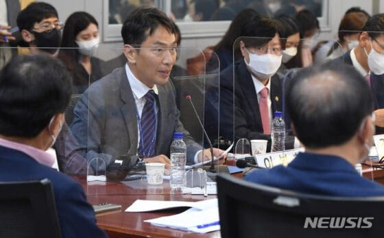 이복현 “비정상 외환거래, 가상화폐 시장교란행위 성격 강하다”