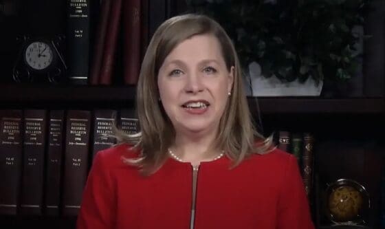 보먼 연준 부의장 “고용시장 취약 신호⋯ 금리 인하 준비해야”