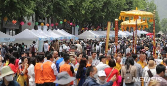 부처님오신날 연휴, 첫날 토요일에 정체 집중[주말·휴일 고속도로]