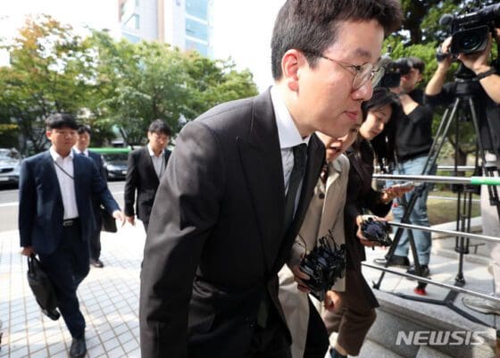 檢, ‘SM 시세조종 의혹’ 배재현 카카오 투자총괄대표 구속 기소