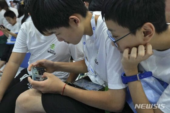 과금 유도 칼 빼든 中 규제…국내 게임사 실제 영향은