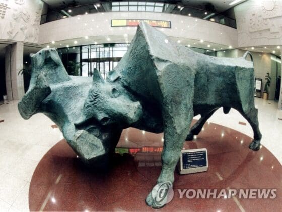 [마켓인사이트] 트럼프 관세 급제동에 연고점 뚫은 코스피…대선 맞아 또 달릴까