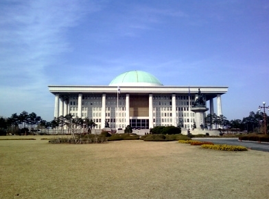 [단독] 뒷전 된 ‘가상자산 과세유예’…국회 논의 전무