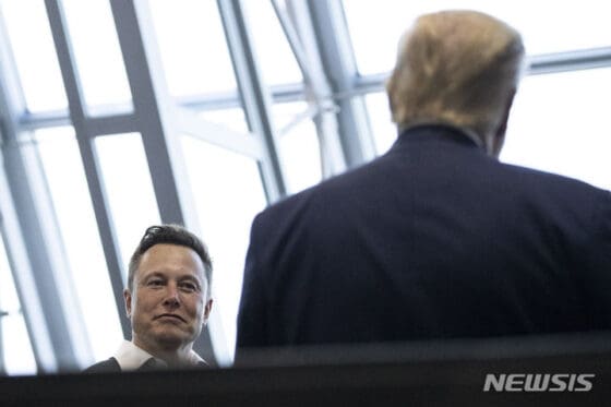 [주요 뉴스] 일론 머스크, 트럼프와 엑스 네트워크에서 라이브 인터뷰