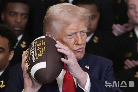 트럼프, 반기든 하버드에 “이제 최고대학 아냐”…연일 악담