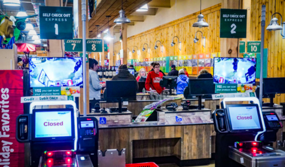 "소비자 지갑 닫는다" 펩시코 등 美 소비재 기업들 실적 전망 낮춰