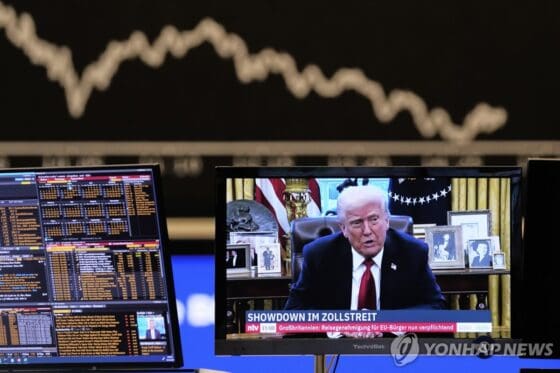 유럽증시, 트럼프 ’50％ 관세’ 위협에 2％대 급락
