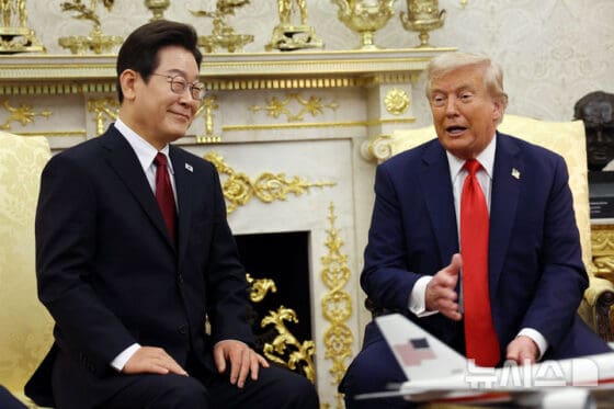[한미정상회담]트럼프 "韓, 재협상 원하지만 얻어갈 순 없어"…조선·무기 강조