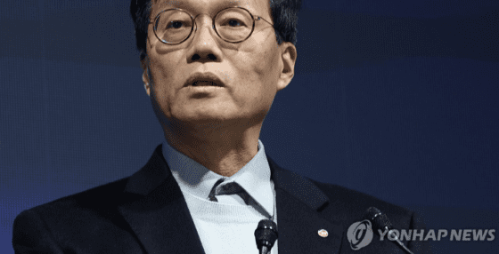 한은총재 “현재 환율, 금융위기 아니지만 물가·양극화 위기”