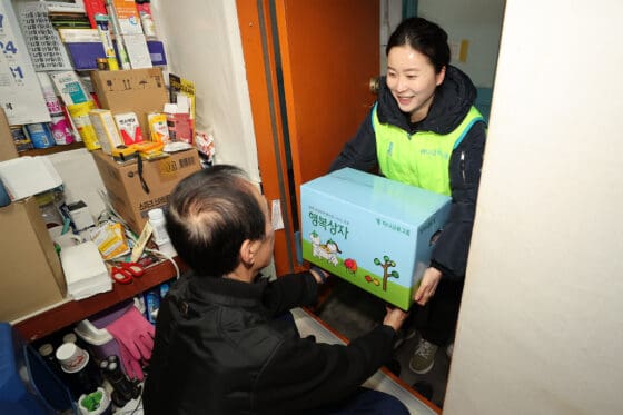 여름엔 폭염, 겨울엔 한파 대응… 하나금융의 ‘연중무휴’ 취약계층 돌봄
